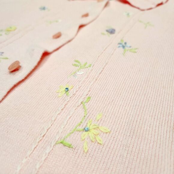 Vintage 90s ? Sweater Cardigan Embroidered Flowers Floral Soft Baby Pink Short S - Picture 3 of 12
